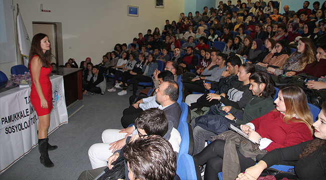PAÜ’DEN ‘KARİYER OLMAK’ KONFERANSI