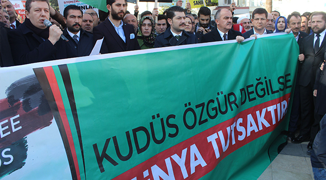 TRUMP’IN ‘KUDÜS KARARI’ PROTESTO EDİLDİ
