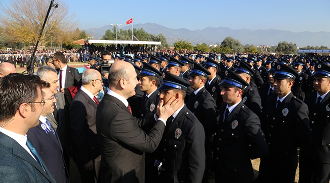 SOYLU MEZUNLARI ÖDÜLLENDİRDİ