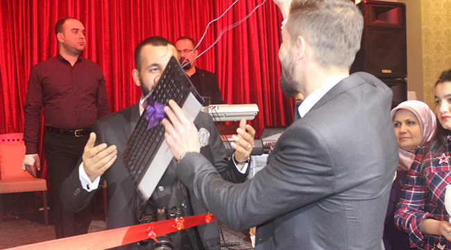 DAMAT GAZETECİ OLUNCA…