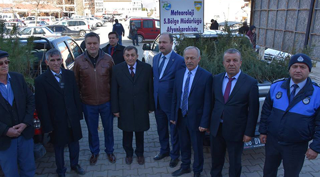METEOROLOJİ 5. BÖLGE ACIPAYAM'DA FİDAN DAĞITTI