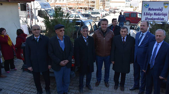 METEOROLOJİ 5. BÖLGE ACIPAYAM'DA FİDAN DAĞITTI