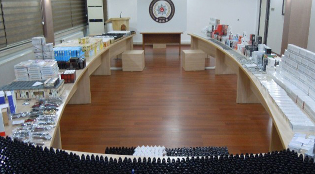 BİNLERCE ELEKTRONİK SİGARA ELE GEÇİRİLDİ