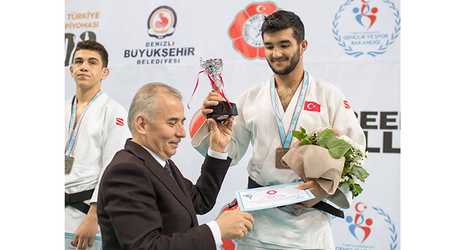JUDONUN EN İYİLERİ DENİZLİ'DE BULUŞTU