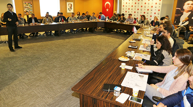 DENİB AKADEMİ’DEN SOSYAL MEDYA YÖNETİMİ EĞİTİMİ