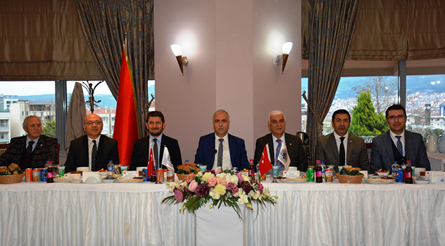 KARADAĞ, DENİZLİLİ SANAYİCİLERLE BİRARAYA GELDİ