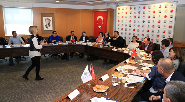 DENİB’DEN AKILCI VE KISA KONUŞMA SANATI EĞİTİMİ