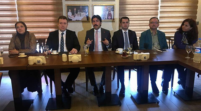 AK PARTİLİLER KAHVALTI DA BULUŞTU