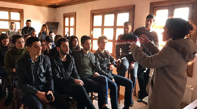 BULDAN BEYLER KONAĞI’NDA İLK DERS