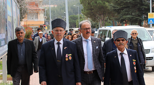 TAVAS'TA ÇANAKKALE ZAFERİ BÖYLE KUTLANDI