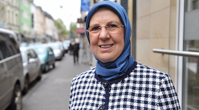 RAMAZANOĞLU İSLAMAFOBİ TEMASLARINI SÜRDÜRÜYOR