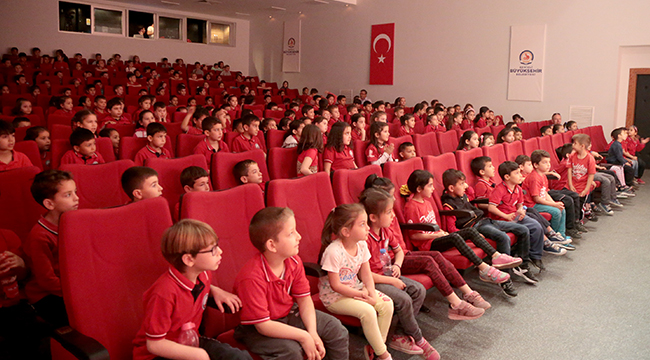 BÜYÜKŞEHİR'DEN BAYRAMA ÖZEL TİYATRO ŞENLİĞİ