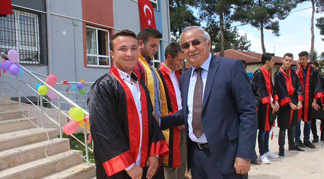 BAKLAN'DA MEZUNİYET SEVİNCİ