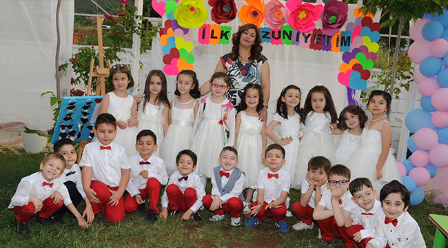 MİNİKLER MEZUNİYET HEYECANI YAŞADI