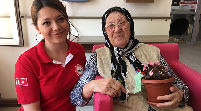 AKUT ÖĞRENCİLERİNDEN ANLAMLI ZİYARET