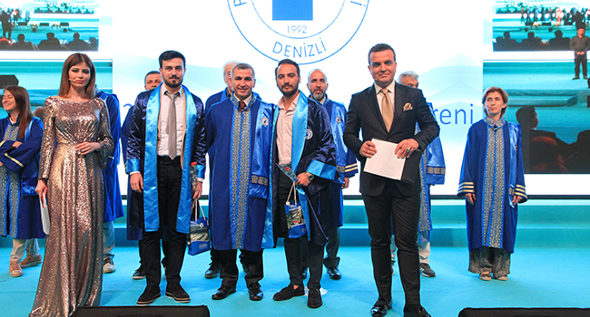 PAÜ 2017-2018 YILI MEZUNLARINI VERDİ