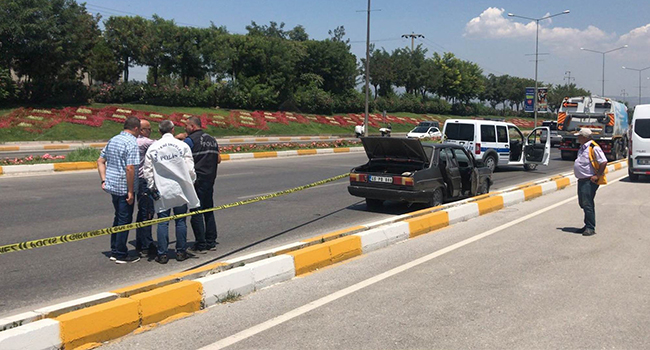 OTOMOBİL SÜRÜCÜSÜ SEKEN MERMİDEN YARALANDI