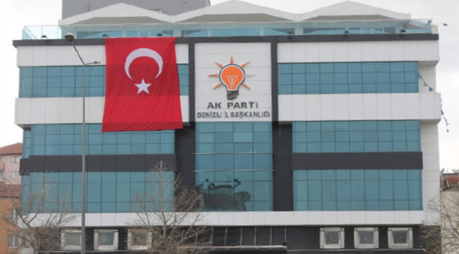 AK PARTİ'DEN 12 KİŞİ DİSİPLİNE SEVK EDİLDİ