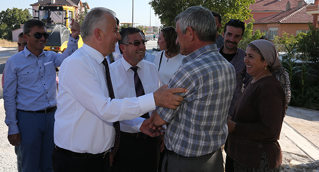 İLÇELER MODERN YOLLARA KAVUŞUYOR