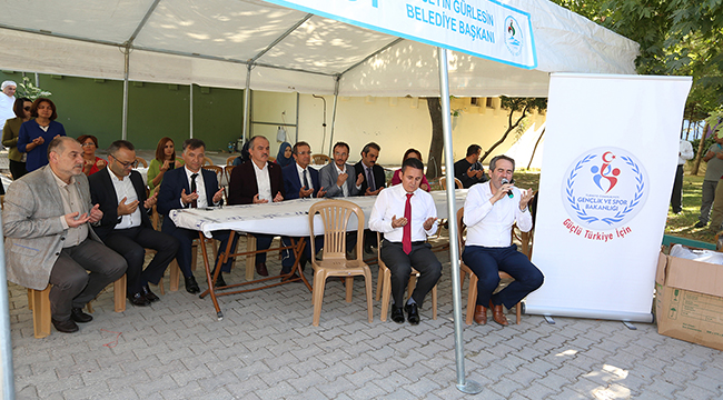 GÜRLESİN, KYK ÖĞRENCİLERİNE AŞURE İKRAM ETTİ