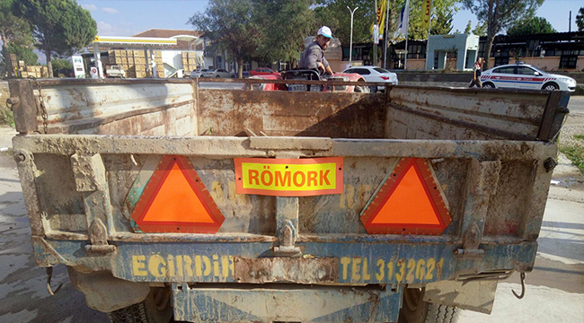 UYARI LEVHASISIZ YOLA ÇIKAMAYACAKLAR
