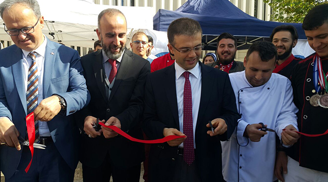 TAVAS MYO’DAN MEYVE SEBZE SÜSLEME SERGİSİ