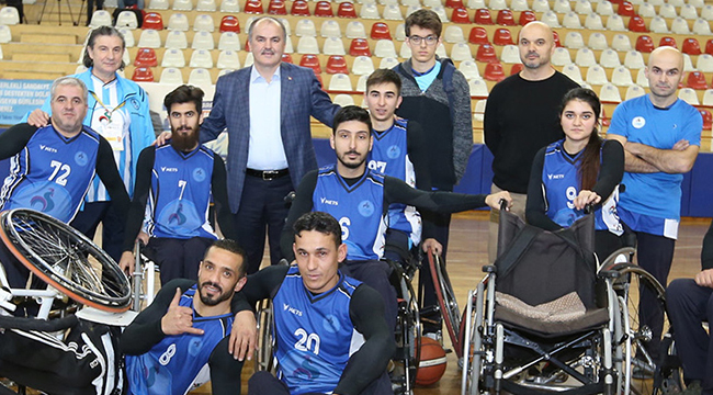 PAMUKKALE BELEDİYESPOR SAHAYA İNİYOR