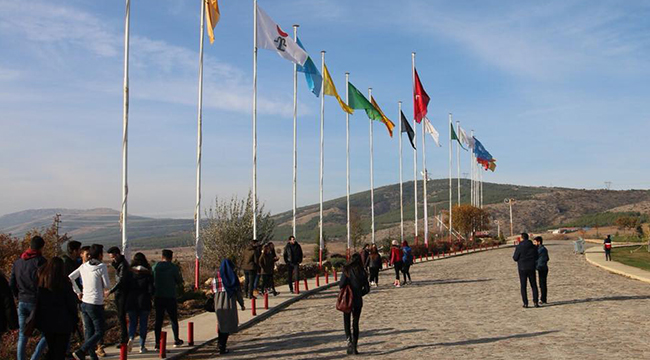 ÇİVRİL BELEDİYESİ ÖĞRENCİLERE İLÇEYİ TANITTI