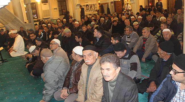 DENİZLİ’DE CAMİLER DOLDU TAŞTI