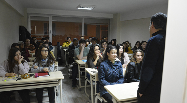 SARAYKÖY’DE AKADEMİK SANAT OKULU HAVASI ESİYOR