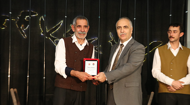 MAHKUMLARA TİYATRO GÖSTERİSİ