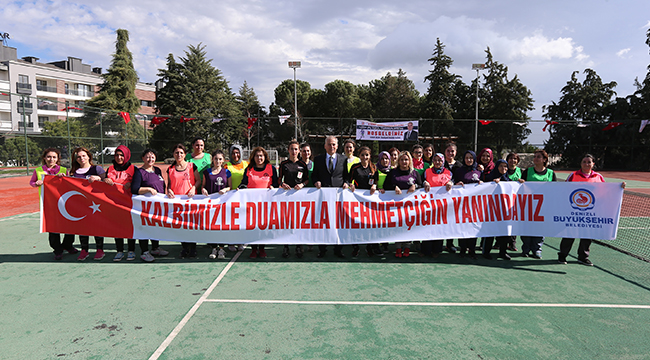 ZOLAN, KADINLARLA BİRARAYA GELDİ