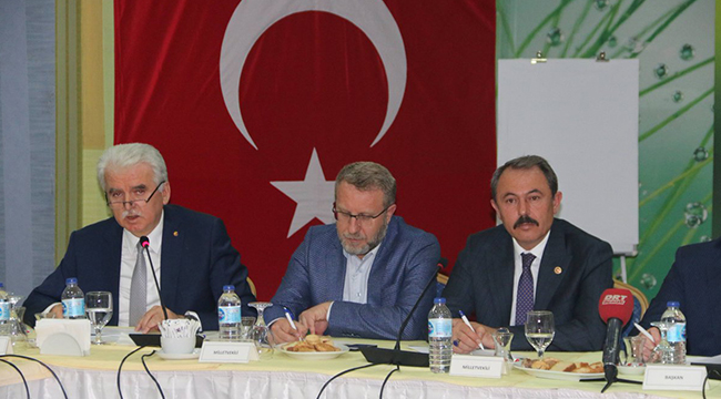 ÜZÜM ARAŞTIRMA KOMİSYONU DENİZLİ’DE TOPLANDI