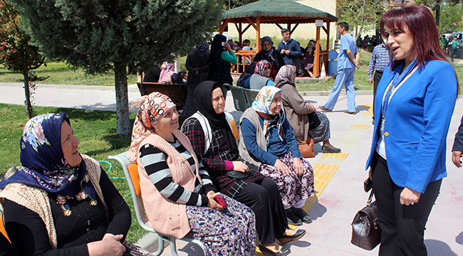ÇARDAK’DA KANSER VE GÖZ TARAMASI BİR ARADA