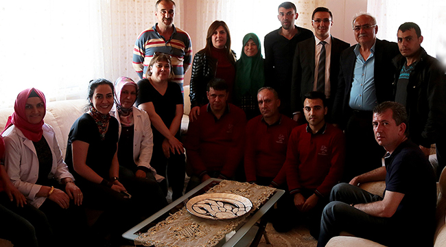 GENÇ ÇİFTE DÜĞÜN HEDİYESİ SEVGİ ELİ'NDEN GELDİ