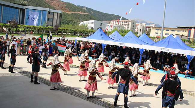 PAÜ’DE BAHAR ŞENLİKLERİ BAŞLADI