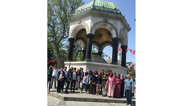 BAŞKAN ÖZBAŞ’TAN ÖĞRENCİLERE BÜYÜK JEST