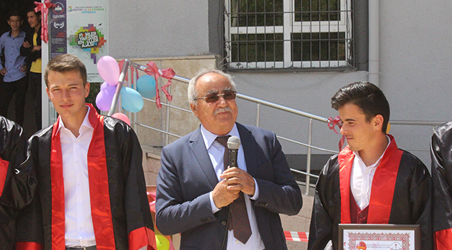 BAKLAN'DA MEZUNİYET SEVİNCİ