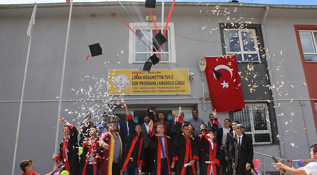 BAKLAN'DA MEZUNİYET SEVİNCİ