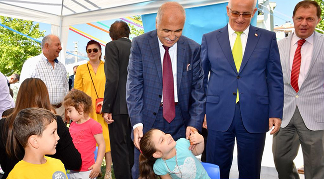 ÖZEL ÇOCUKLARDAN 1. ÖZEL EĞİTİM ŞENLİĞİ