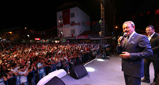 TİN, ELMA TARIM VE KÜLTÜR FESTİVALİ’NE KATILDI