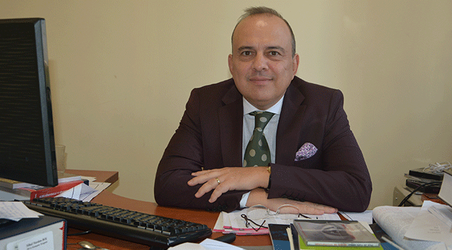 UNUTKANLIK MI YAŞIYORSUNUZ? ALZHEİMER’E DİKKAT