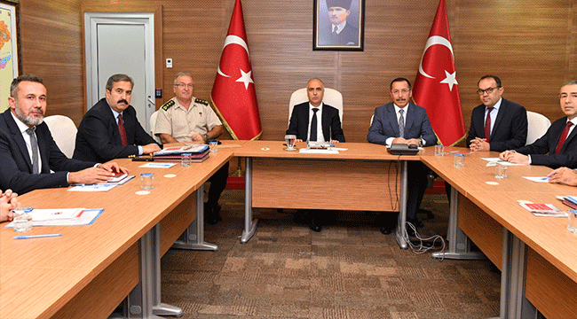 ÜNİVERSİTE GÜVENLİK TOPLANTISI YAPILDI