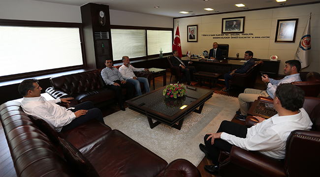DENİZLİSPOR YÖNETİMİ BAŞKAN ZOLAN'I ZİYARET ETTİ