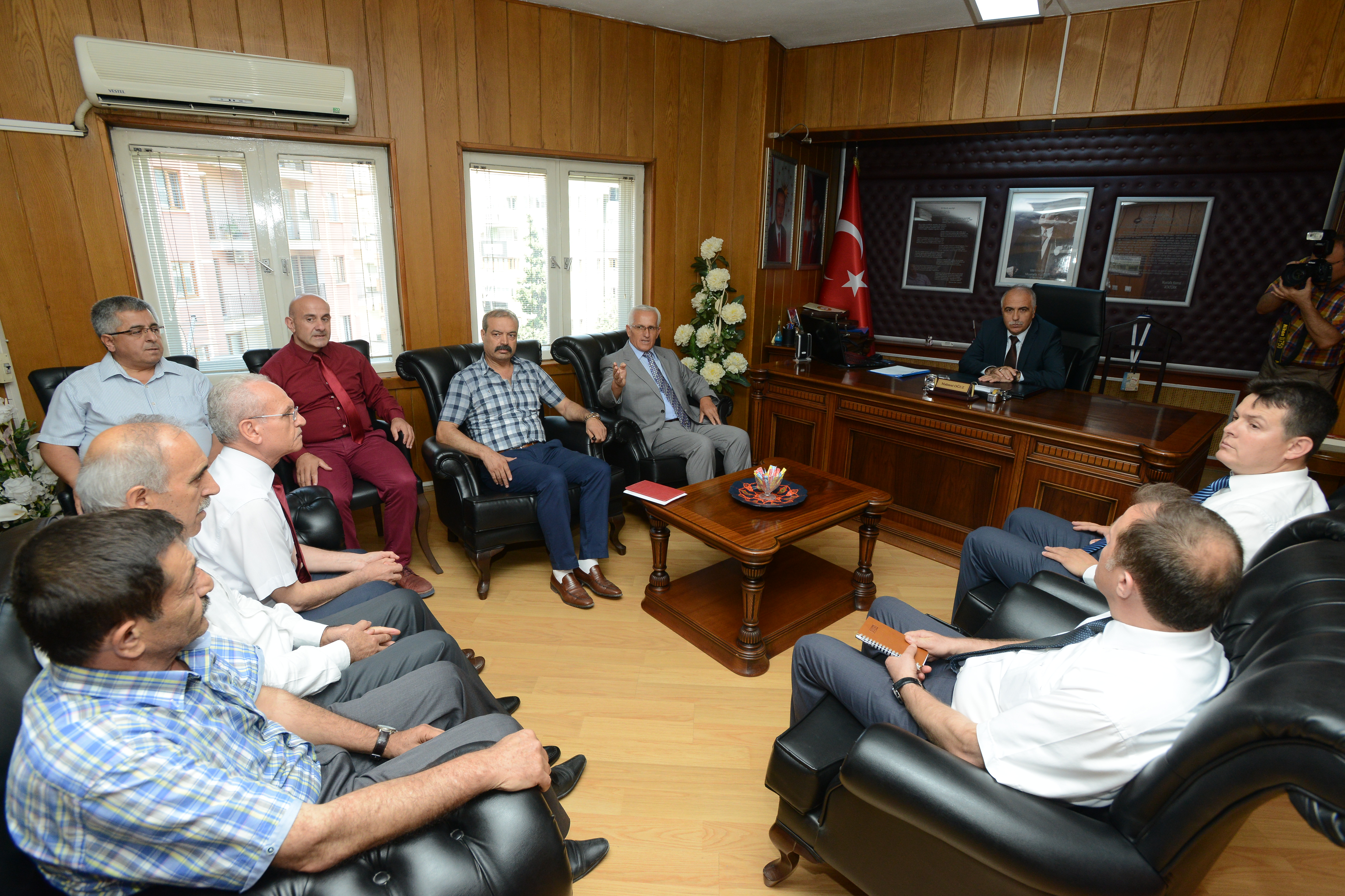 VALi KARAHAN, İL MİLLİ EĞİTİMi ZİYARET ETTİ