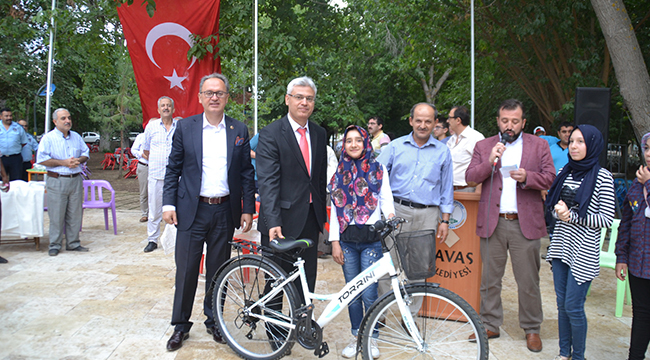 TAVAS'TA KUR'AN-I KERİM GÜZEL OKUMA YARIŞMASI DÜZENLENDİ