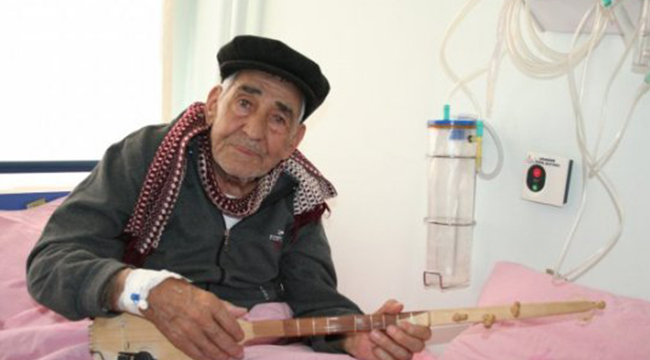 ‘YAŞAYAN İNSAN HAZİNESİ’ HASTANEYE KALDIRILDI