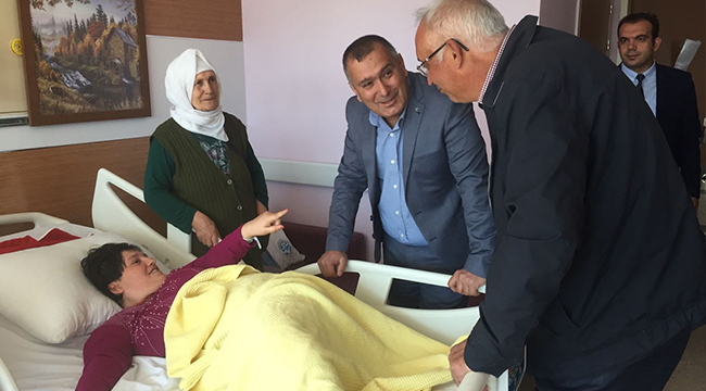DENiZLi AK PARTİ’NİN YENİ İLÇE BAŞKANLARI İŞ BAŞINDA