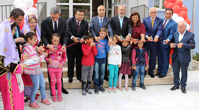 HAYIRSEVER İŞADAMININ YENiLEDİĞİ OKUL AÇILDI