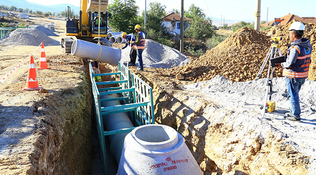 BÜYÜKŞEHiR BAKLAN'IN ALT YAPISINI YENiLiYOR
